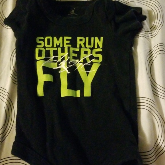 Jordan onesies - Picture 3 of 4